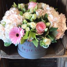 Hat box flowers 